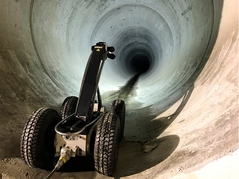 Cámaras tipo robots para filmaciones de alta calidad, Cámaras robotizadas especiales para grabar dentro de tuberías, Cámaras para filmar tuberías por dentro, Filmaciones para detectar problemas dentro de tuberías, Tecnología Streaming para transmitir videos corporativos, transmisión de contenido multimedia en tiempo real sobre trabajaos realizados en obra, streaming de contenido multimedia en vivo de trabajos en obra, streaming en vivo de trabajos ejecutados en obra, monitoreo de trabajos en obra